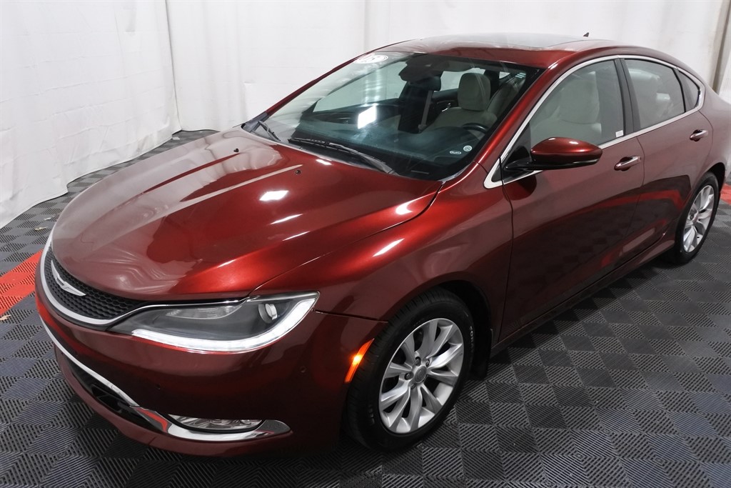 2015 Chrysler 200 C's photo