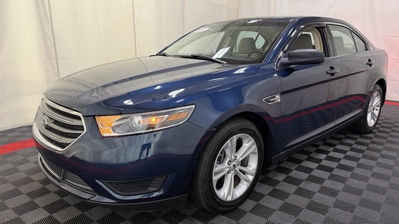 2017 Ford Taurus SE FWD's photo