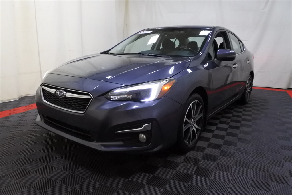 2017 Subaru Impreza Limited's photo